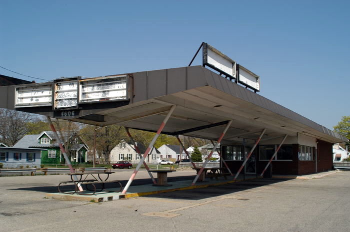 Coney Island (Dog n Suds) - April 2003 (newer photo)
